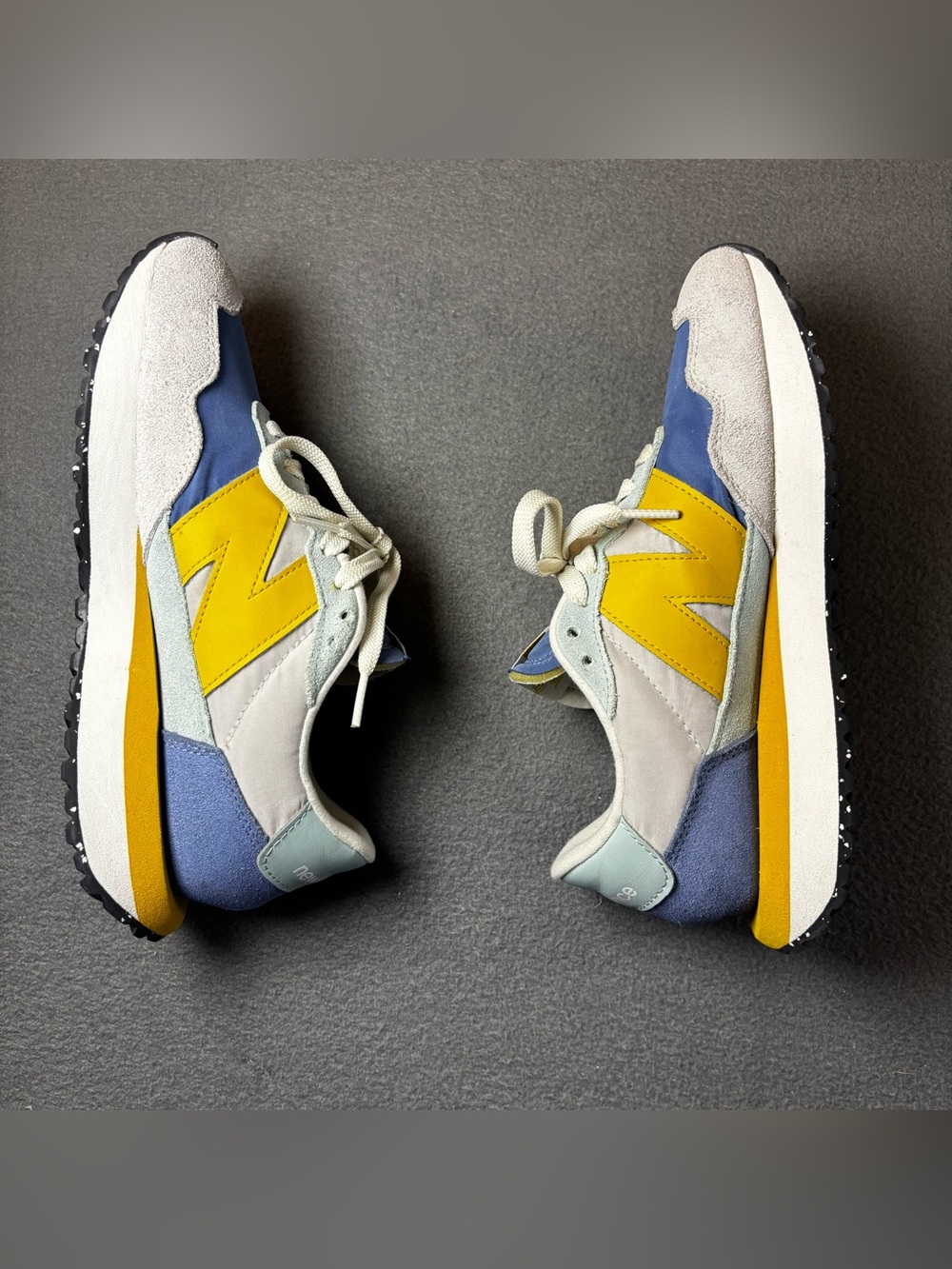 New Balance 237 women’s sneakers in blue, yellow, size 7 - Picture 5 of 9